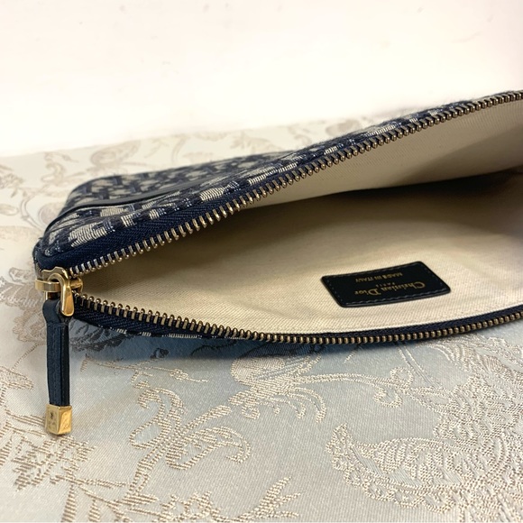 Dior Oblique Jacquard Pouch - Picture 7 of 14